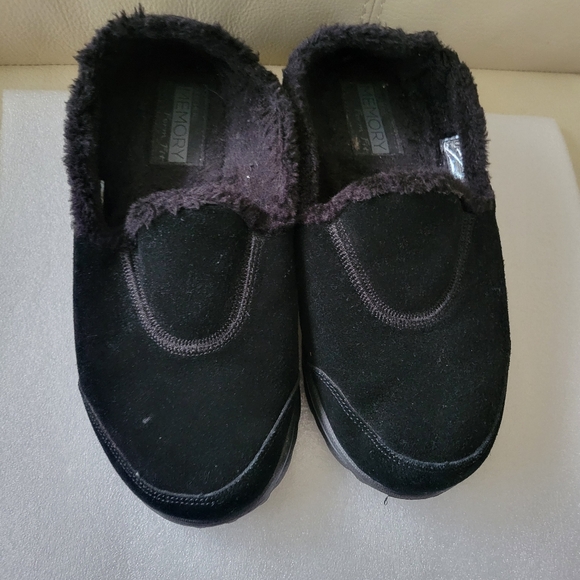 Skechers Black Memory Foam Loafers - Picture 1 of 7